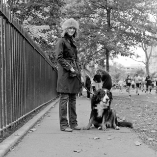 Yoann Moulin - Galerie portrait - 05 Woman and Dog.jpg