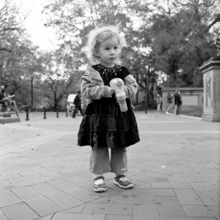 Yoann Moulin - Galerie portrait - 13 Little Girl 2.jpg